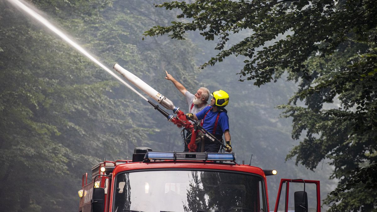 Dobrovolní hasiči po zásahu v Hřensku volají o pomoc státu